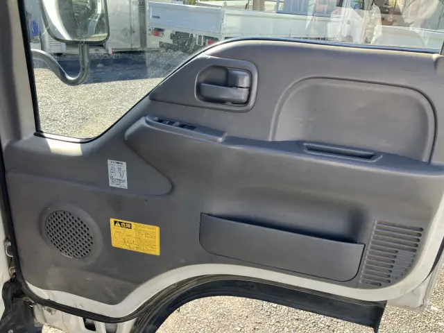 いすゞ エルフ TPG-NKR88AD(2WD)の写真30