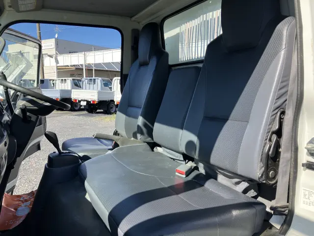 いすゞ エルフ TPG-NKR88AD(2WD)の写真31