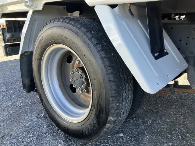 いすゞ エルフ TPG-NKR88AD(2WD)の写真47