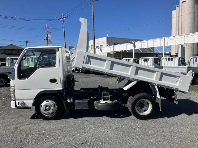 いすゞ エルフ TPG-NKR88AD(2WD)の写真50