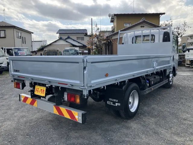 いすゞ エルフ 2RG-NPR88YN(2WD)の写真3