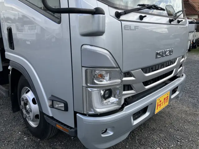いすゞ エルフ 2RG-NPR88YN(2WD)の写真12
