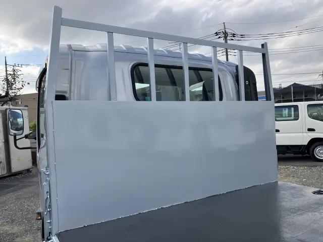 いすゞ エルフ 2RG-NPR88YN(2WD)の写真22