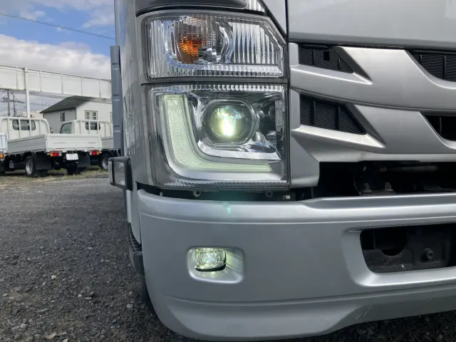 いすゞ エルフ 2RG-NPR88YN(2WD)の写真25