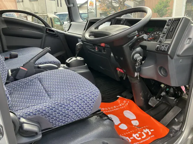 いすゞ エルフ 2RG-NPR88YN(2WD)の写真26