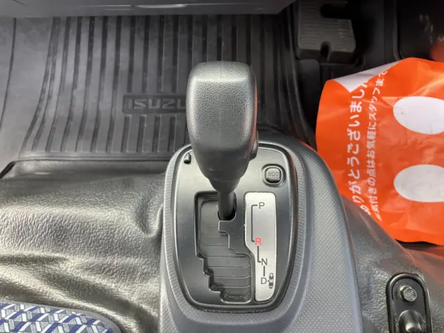 いすゞ エルフ 2RG-NPR88YN(2WD)の写真34
