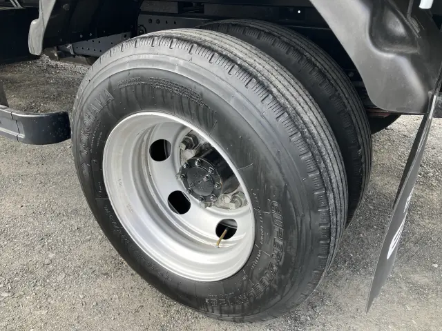 いすゞ エルフ 2RG-NPR88YN(2WD)の写真47