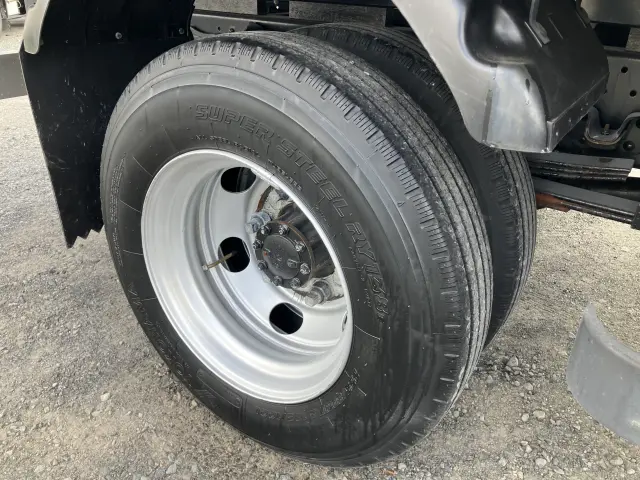 いすゞ エルフ 2RG-NPR88YN(2WD)の写真48