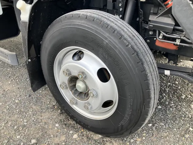 いすゞ エルフ 2RG-NPR88YN(2WD)の写真49