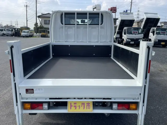 三菱 キャンター 2RG-FBA20(2WD)の写真13