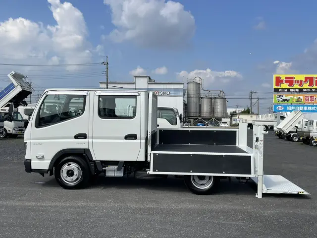 三菱 キャンター 2RG-FBA20(2WD)の写真15