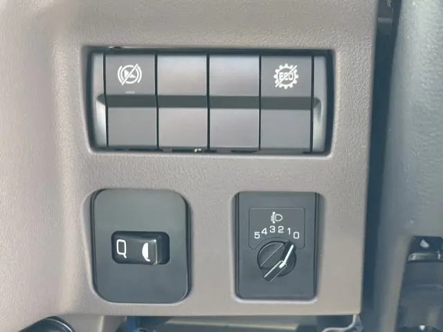 三菱 キャンター 2RG-FBA20(2WD)の写真31