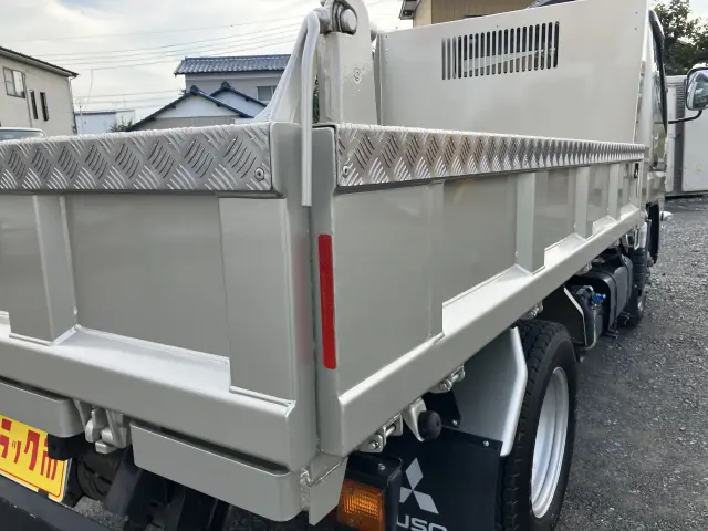 三菱 キャンター 2RG-FBA60(2WD)の写真12