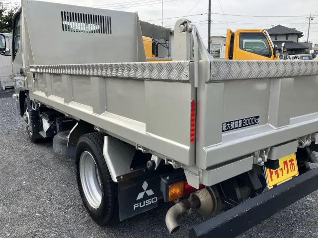 三菱 キャンター 2RG-FBA60(2WD)の写真15