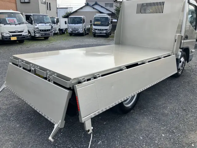 三菱 キャンター 2RG-FBA60(2WD)の写真18
