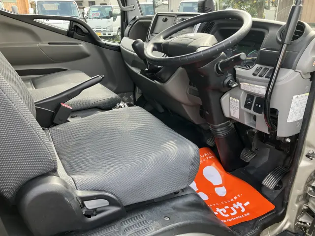 三菱 キャンター 2RG-FBA60(2WD)の写真28