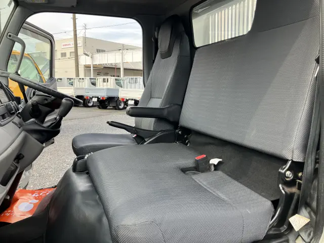 三菱 キャンター 2RG-FBA60(2WD)の写真31