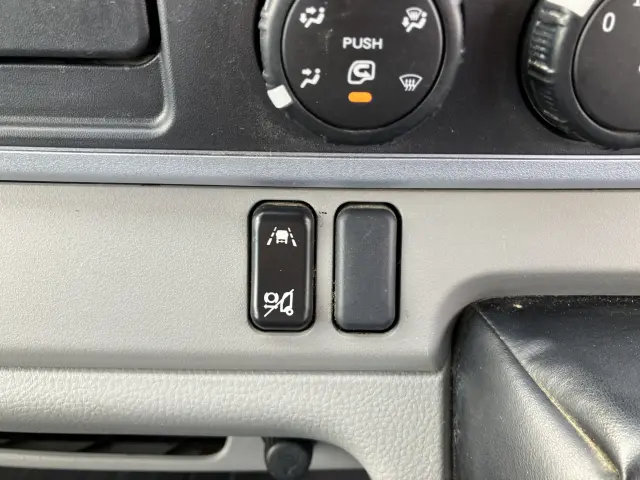 三菱 キャンター 2RG-FBA60(2WD)の写真35