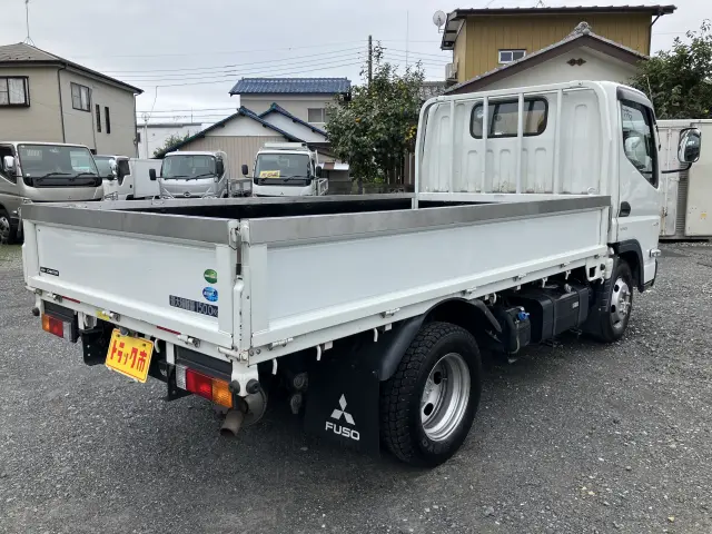 三菱 キャンター 2TG-FBA00(2WD)の写真2