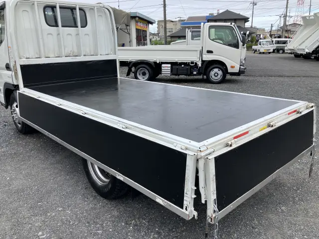 三菱 キャンター 2TG-FBA00(2WD)の写真18
