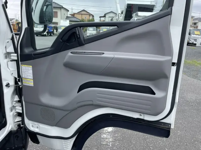 三菱 キャンター 2RG-FEB50(2WD)の写真17