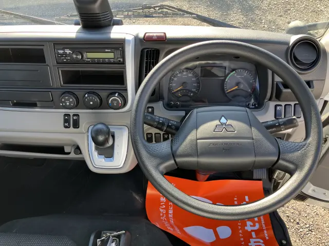 三菱 キャンター 2RG-FGA20(4WD)の写真6