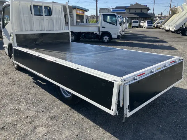 三菱 キャンター 2RG-FGA20(4WD)の写真18