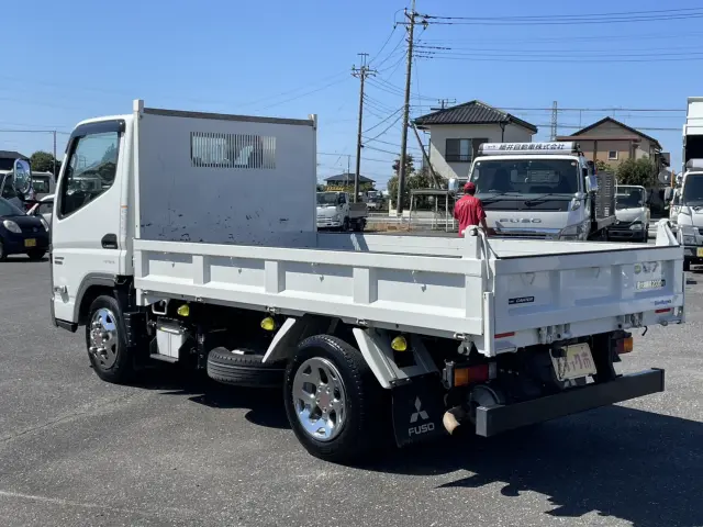 三菱 キャンター 2RG-FBA30(2WD)の写真7