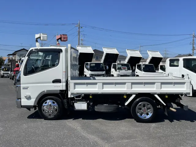 三菱 キャンター 2RG-FBA30(2WD)の写真8