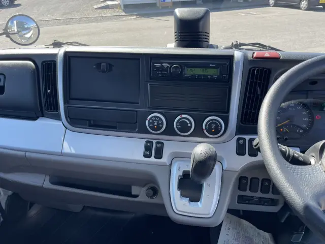 三菱 キャンター 2RG-FBA30(2WD)の写真21