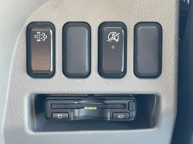 三菱 キャンター 2RG-FBA30(2WD)の写真26