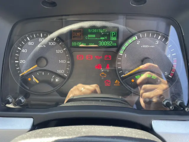 三菱 キャンター 2RG-FBA30(2WD)の写真32