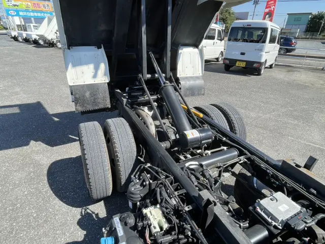三菱 キャンター 2RG-FBA30(2WD)の写真35
