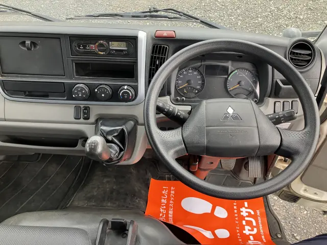 三菱 キャンター TPG-FBA30(2WD)の写真5