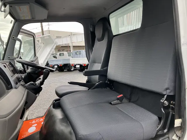 三菱 キャンター TPG-FBA30(2WD)の写真31