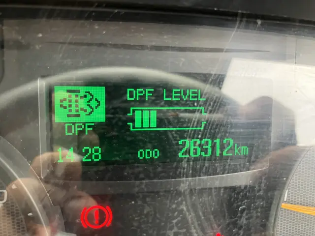 三菱 キャンター TPG-FBA30(2WD)の写真33
