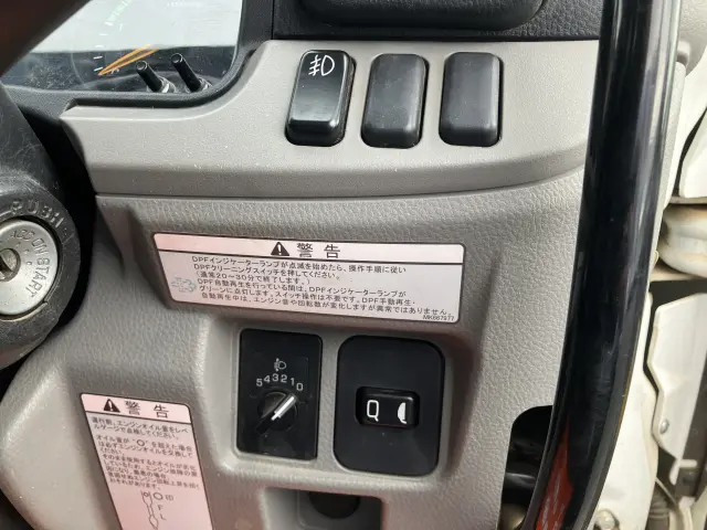 三菱 キャンター TPG-FBA30(2WD)の写真36