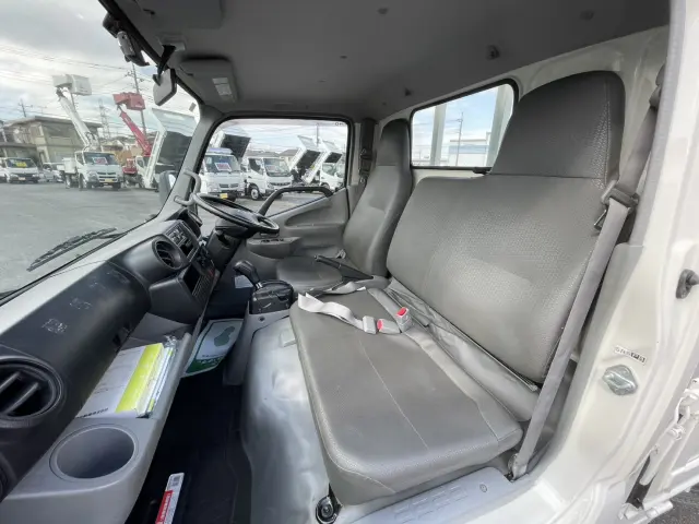 日野 デュトロ TPG-XZU605M(2WD)の写真17