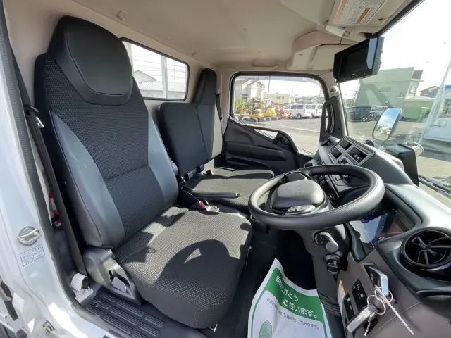 三菱 キャンター 2RG-FBA20(2WD)の写真19