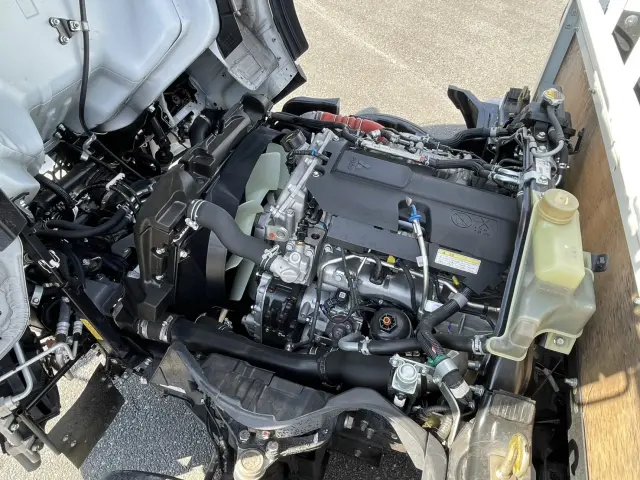 三菱 キャンター 2RG-FBA20(2WD)の写真36