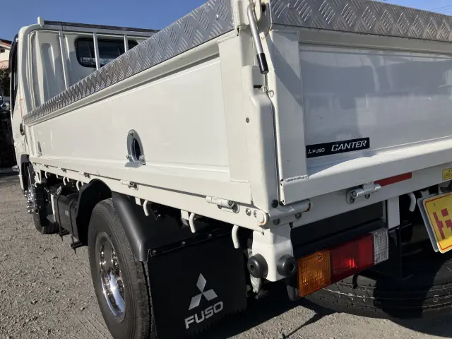 三菱 キャンター 2RG-FDA20(2WD)の写真17