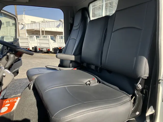 三菱 キャンター 2RG-FDA20(2WD)の写真24