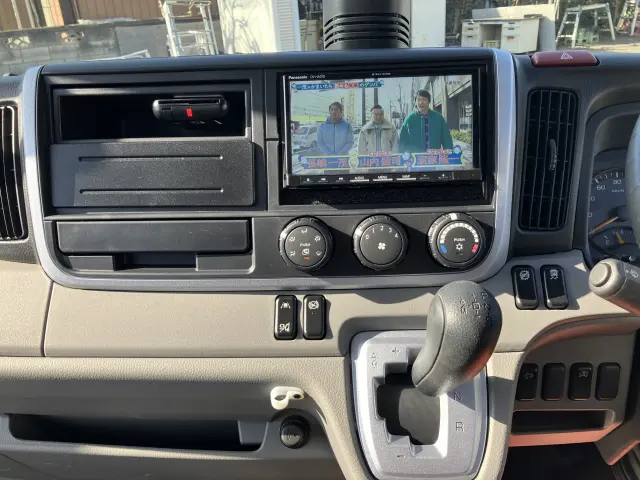 三菱 キャンター 2RG-FDA20(2WD)の写真27