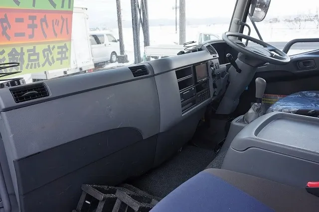 三菱 ファイター QKG-FK62FZ(2WD)の写真8