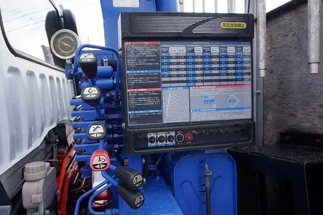 三菱 ファイター QKG-FK62FZ(2WD)の写真37