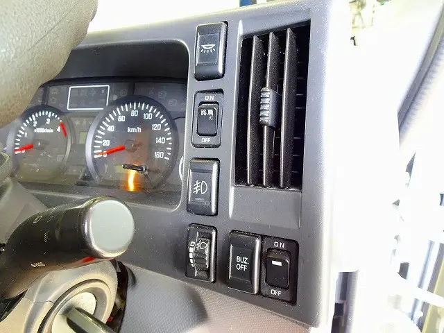 いすゞ エルフ TPG-NPR85YN(2WD)の写真17