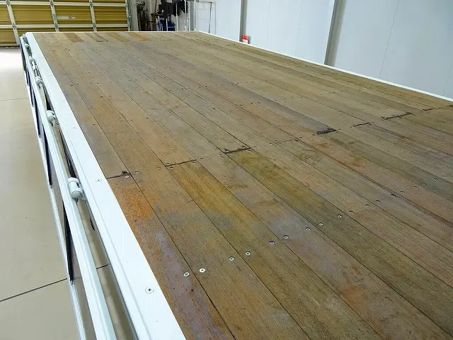 荷台内寸:436×210×40 三方開 床板アピトン張り替え ボデー横ねた鉄製|いすゞ エルフ TPG-NPR85YN(2WD)の写真26