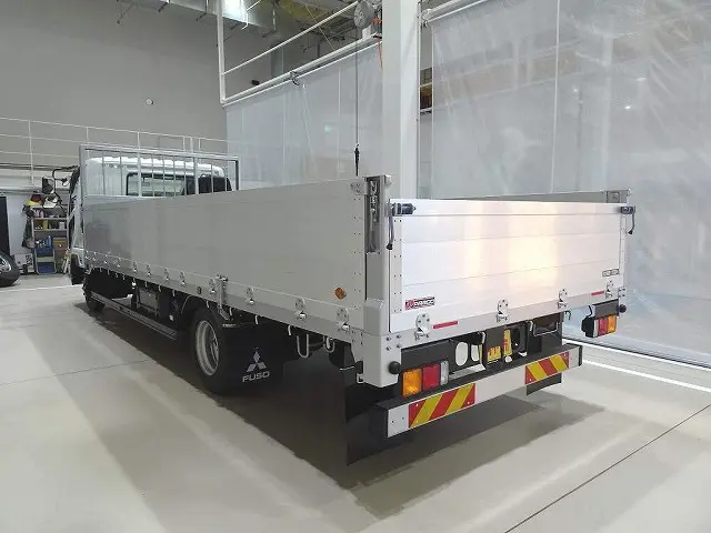 お問合せ管理No.A448 R5 ファイター 3.55t ワイドベッド付 アルミブロック 平ボディ リアエアサス 240ps 未使用車|三菱 ファイター 2KG-FK65F(2WD)の写真4