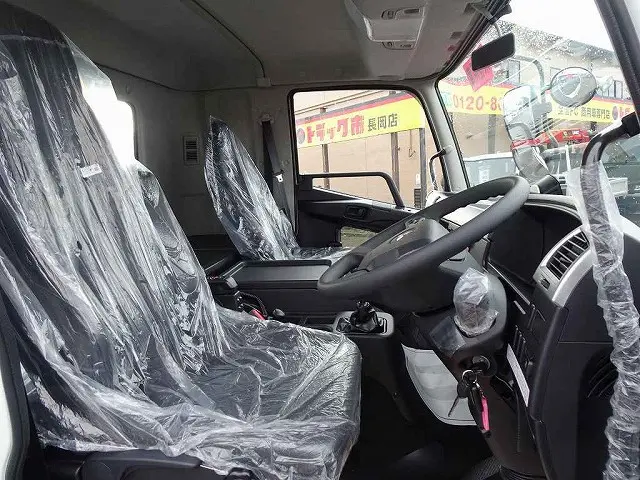 三菱 ファイター 2KG-FK65F(2WD)の写真6