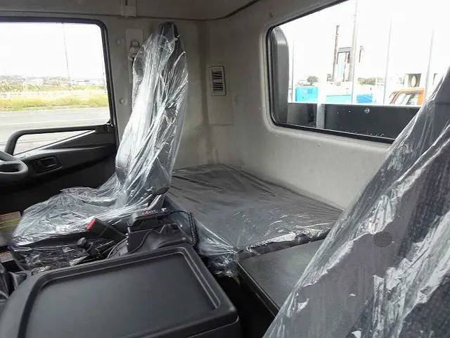 三菱 ファイター 2KG-FK65F(2WD)の写真10